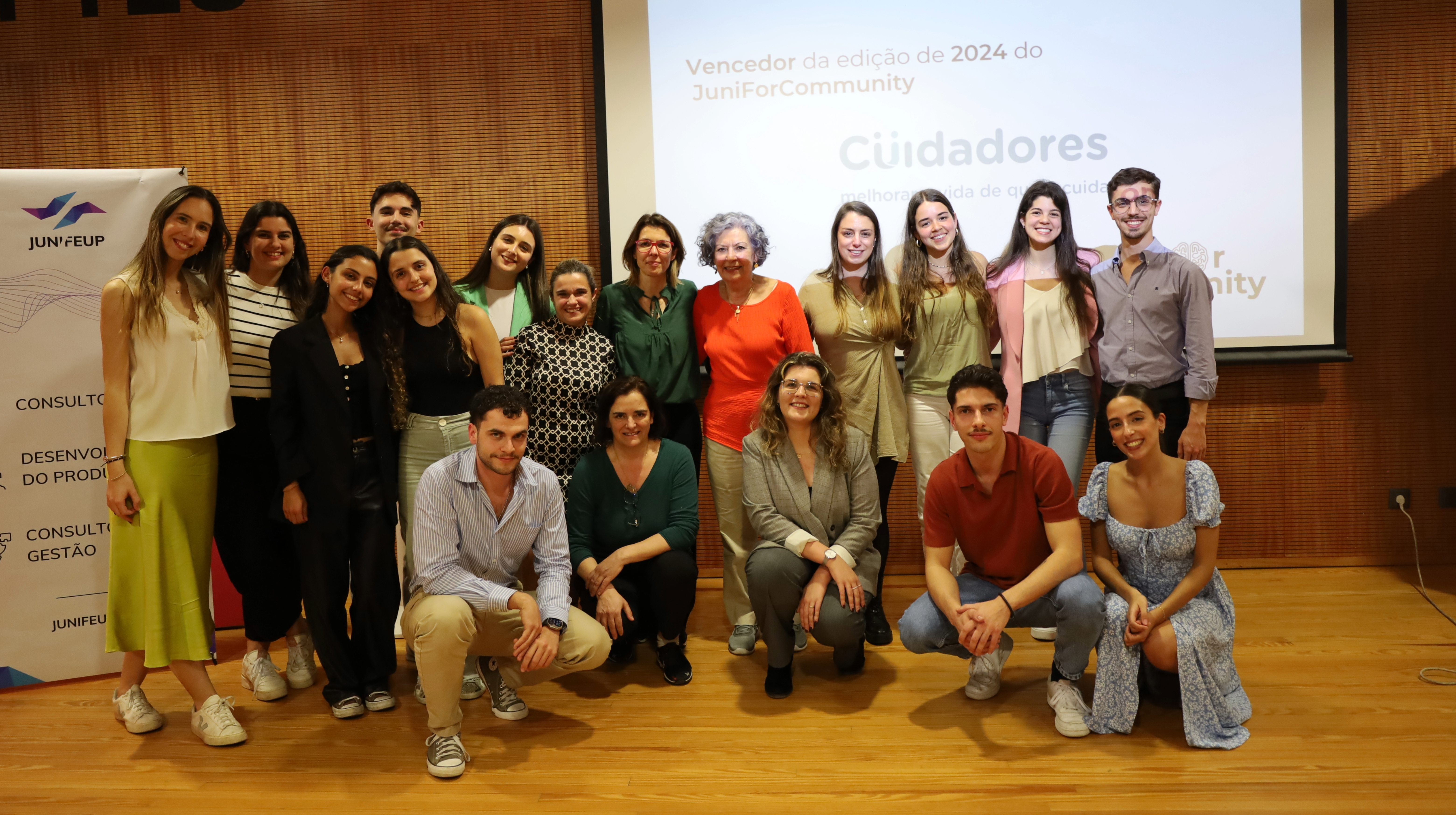 Image of News Card 4ª Edição do JuniForCommunity Destaca Projetos Sociais e de Impacto